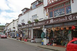 800px-Chagford's_famous_ironmongery_stores,_Webbers_and_Bowdens_-_Flickr_-_exfordy