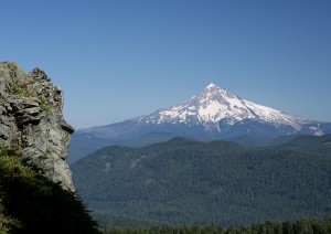 800px-Mount_Hood_(7894627946)