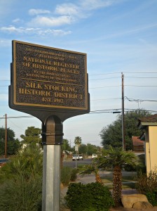 800px-Historic_Registry_sign_marking_the_location_of_the_Silk_Stocking_Neighborhood_Historic_District