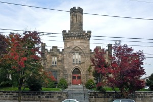 1024px-Norristown_PA_Castle